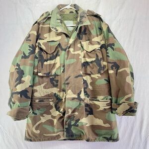 Camouflage Military Heavy Winter Army Issue Jacket Men’s Size Large